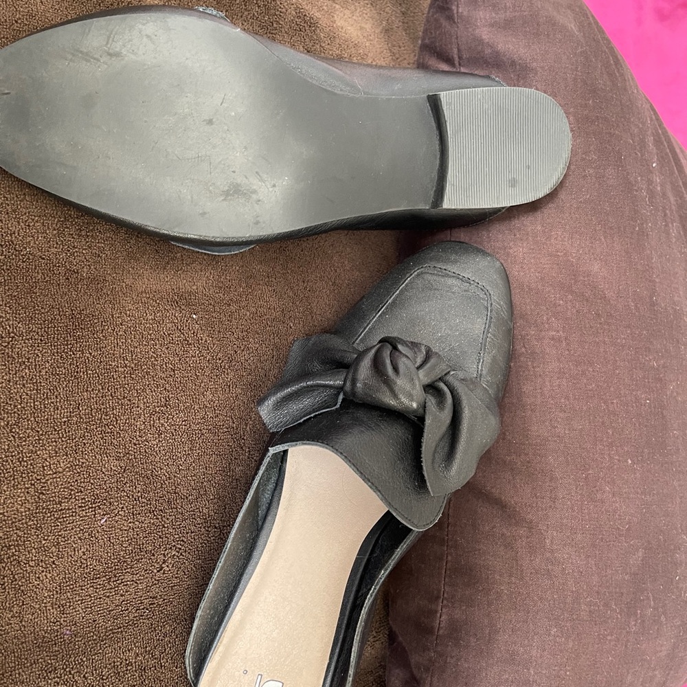 Shoes - Picture 2 of 2